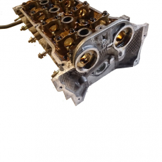 Zylinderkopf ZL0110100 f�r Mazda 323 VI BJ 1,5l 16V