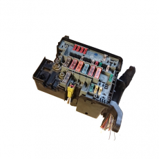 Sicherungskasten 9641853880 f�r Peugeot 206