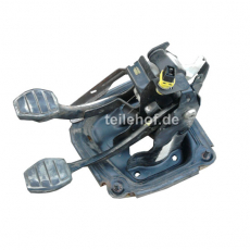 Pedaleinheit 7700838229 f�r Renault Megane I