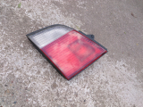 R�cklicht hinten inks innen 265558F827 f�r Nissan Primera P11 Traveller