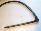 Fensterdichtung 1114384 vorne rechts f�r Ford Focus MK1